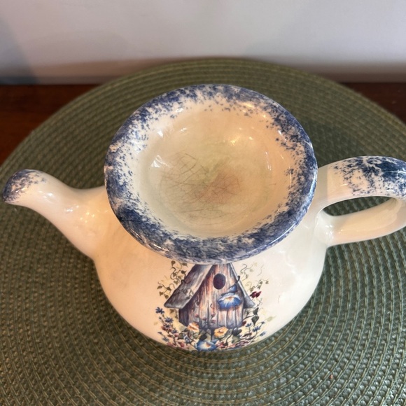 Hobby Farm Pottery Edgerton, WI Porcelain Wax Oil Burner Birdhouse Tea Pot Style - Picture 5 of 11